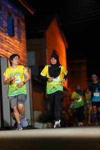 BIB: 063
                            <button type="button" onclick="openModal(21743572)" class="btn btn-primary btn-sm float-right btn-popup" data-toggle="modal" data-target=".modal-high-quality">
                        <i class="fas fa-shopping-cart"></i> Add to Cart
                    </button>
                                            <button type="button" onclick="isThisMe(21743572, true)" class="btn btn-success btn-sm float-right btn-popup btn-isme hidden" data-toggle="tooltip" data-placement="bottom" title="นี่คือรูปของคุณใช่ไหม คลิกที่นี่เพื่อเอาเข้าอัลบั้ม">
                        <i class="fas fa-plus"></i> Add to album
                    </button>
                    <button type="button" onclick="isThisMe(21743572, false)" class="btn btn-warning btn-sm float-right btn-popup btn-isnotme hidden">
                        <i class="fas fa-ban"></i> Remove from album
                    </button>